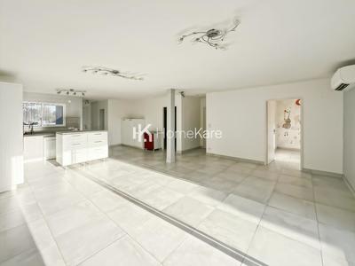 Maison - 82 m² - 3 pièces