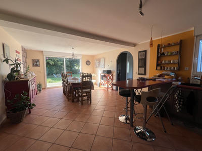 Maison - 157 m² - 8 pièces