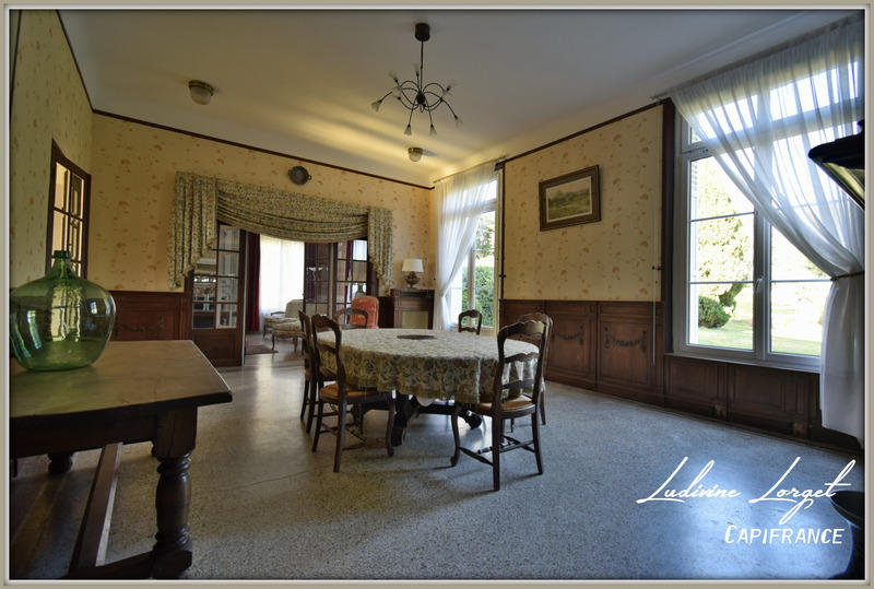 Corps de ferme - 336 m² - 10 pièces