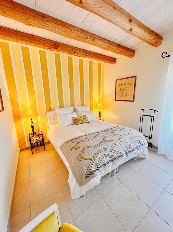 Propriété - 361 m² - 11 pièces