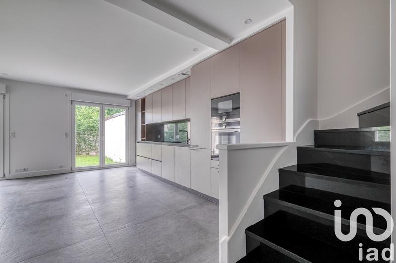 Maison - 98 m² - 4 pièces