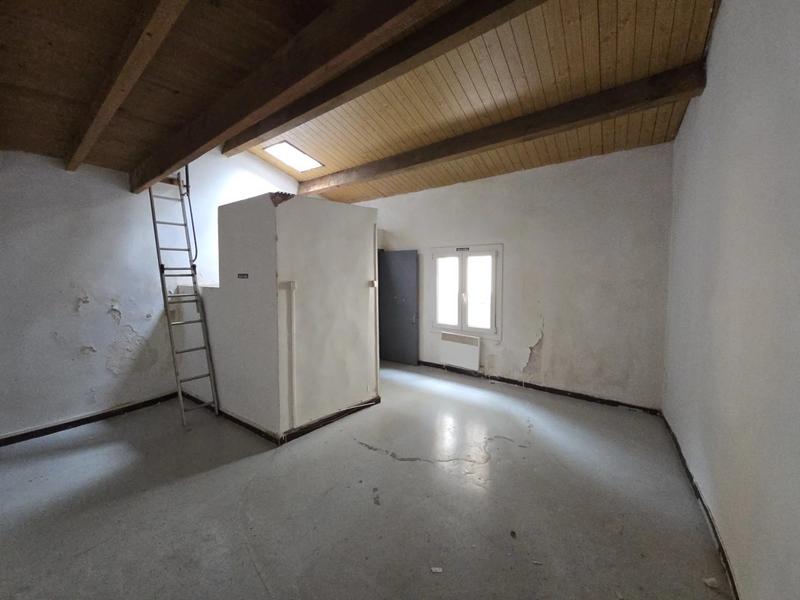 Immeuble - 70 m² - 3 pièces