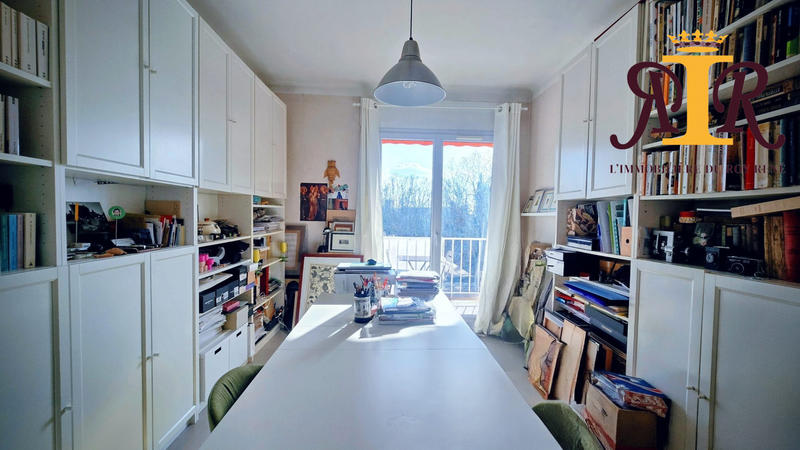 Appartement - 107 m² - 5 pièces