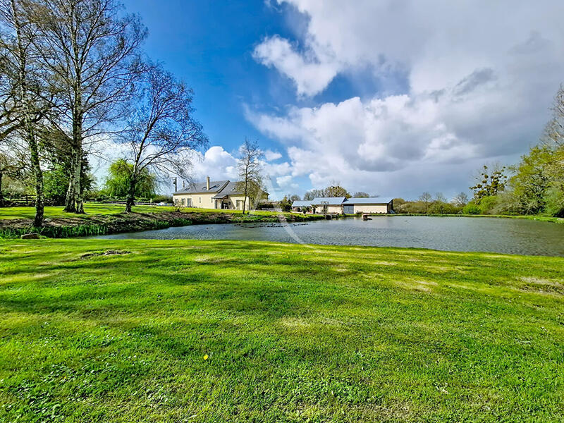 Maison - 182 m² - 7 pièces