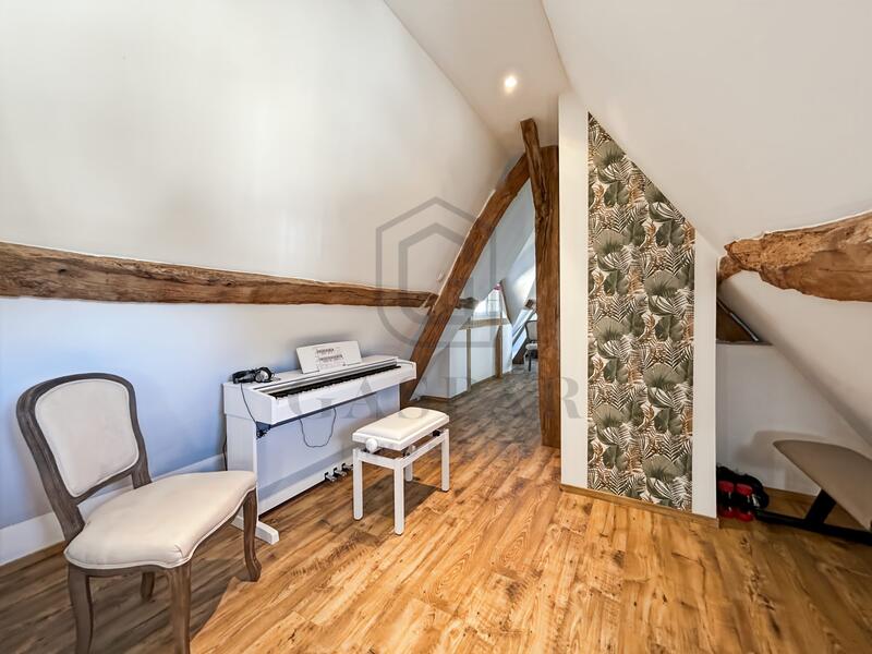 Maison ancienne - 122 m² - 4 pièces