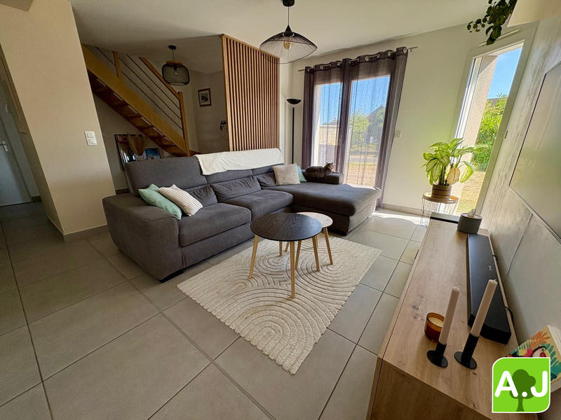 Maison contemporaine - 105 m² - 6 pièces