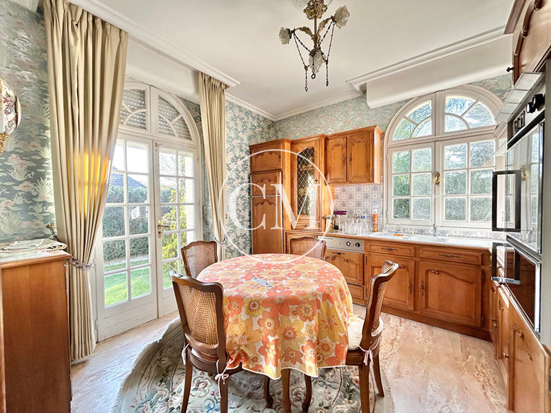 Maison - 174 m² - 6 pièces