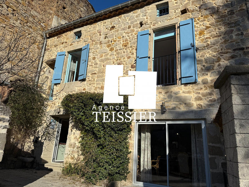 Maison - 166 m² - 6 pièces