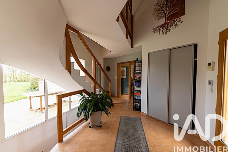 Maison - 264 m² - 9 pièces