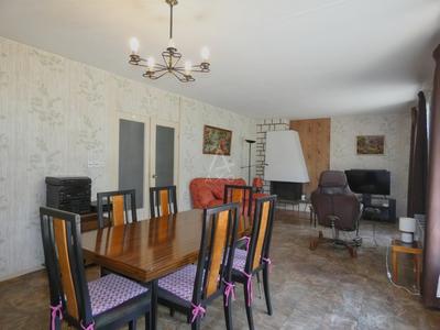 Maison - 175 m² - 8 pièces