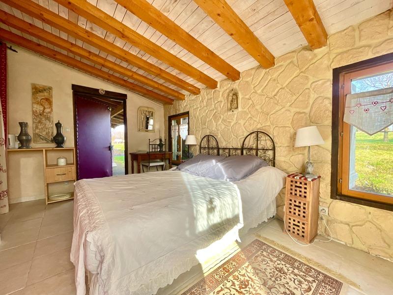 Maison - 215 m² - 7 pièces