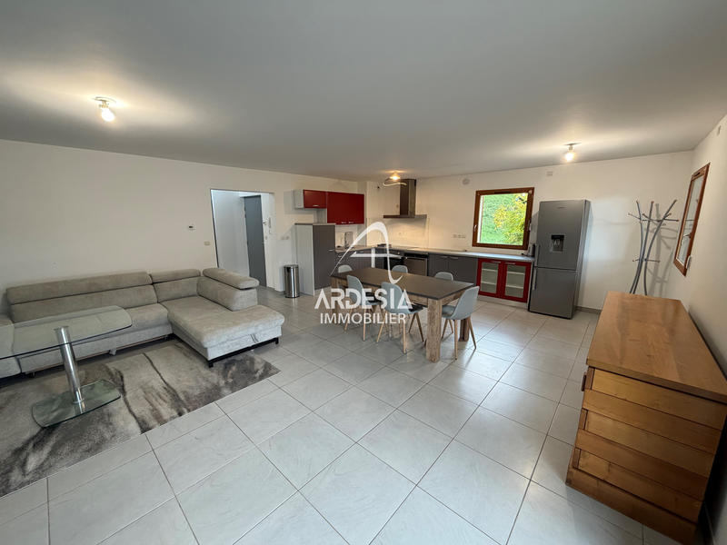 Appartement - 93 m² - 3 pièces