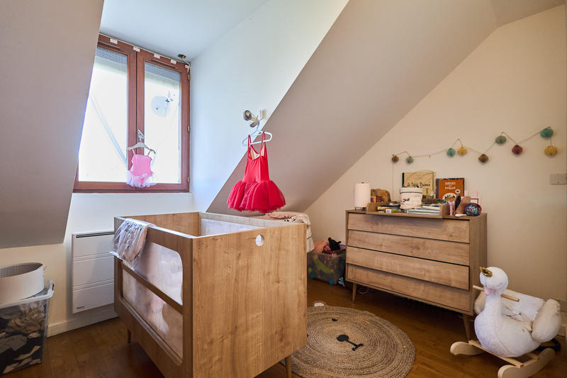 Maison - 237 m² - 9 pièces