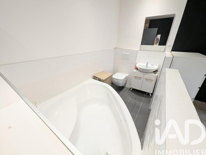 Maison - 210 m² - 6 pièces