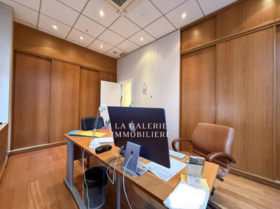 Bureau - 66 m² - 2 pièces