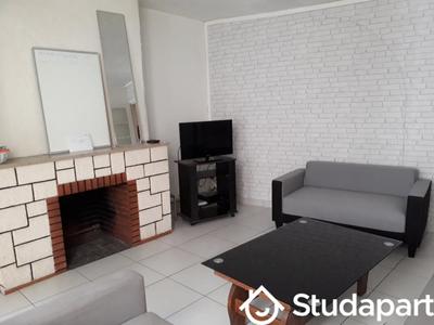 Chambre - 12 m² - 1 pièce