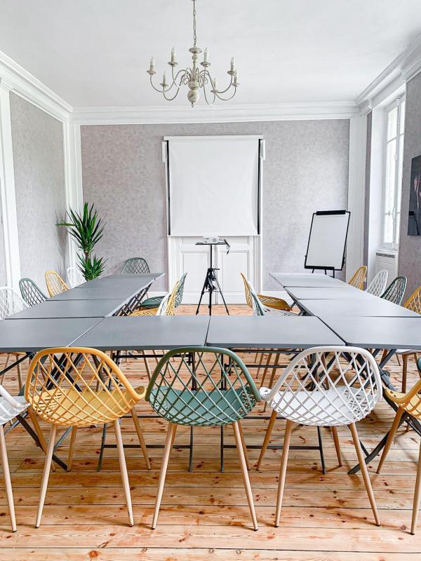 Château - 680 m² - 21 pièces