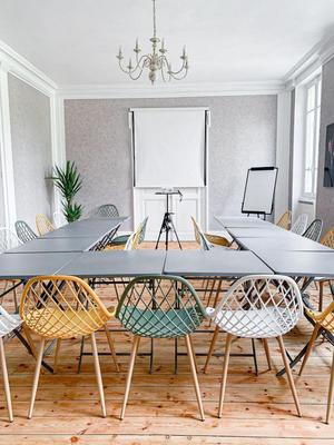 Château - 680 m² - 21 pièces