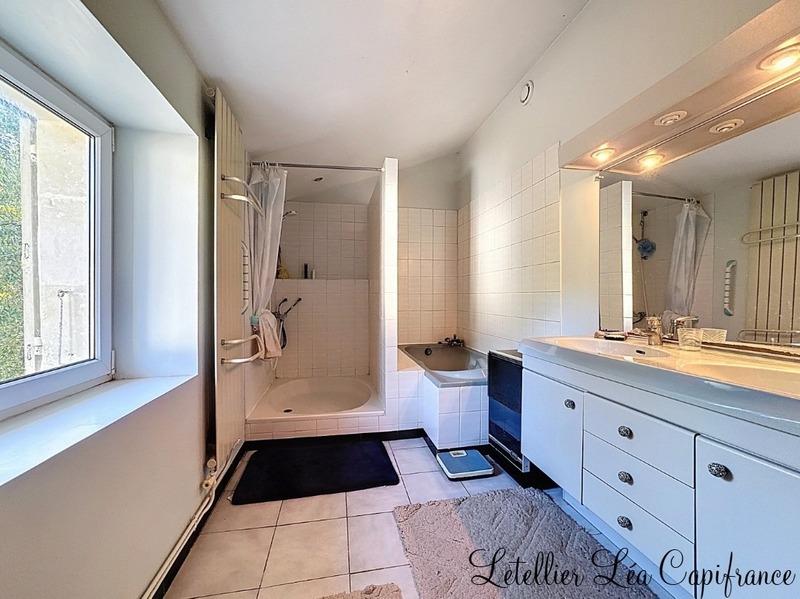 Propriété - 188 m² - 5 pièces