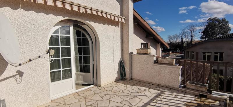 Villa - 302 m² - 13 pièces