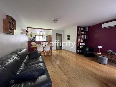 Pavillon - 90 m² - 4 pièces