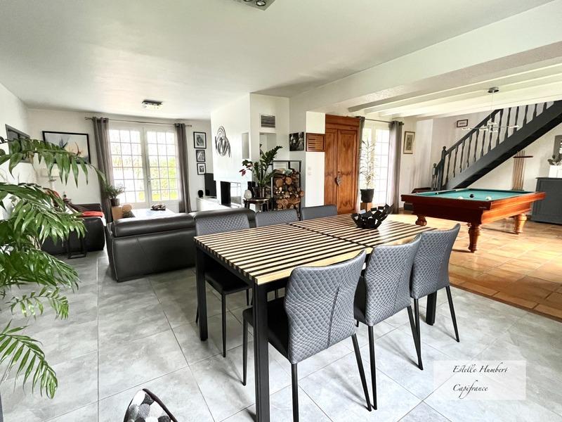 Maison - 144 m² - 7 pièces