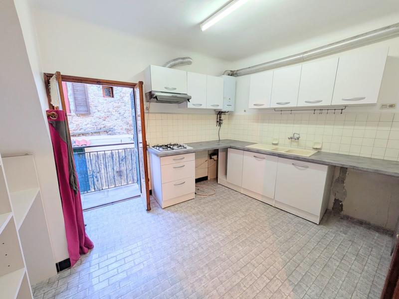 Appartement - 92 m² - 6 pièces