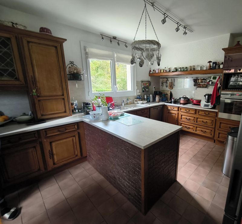 Propriété - 180 m² - 7 pièces