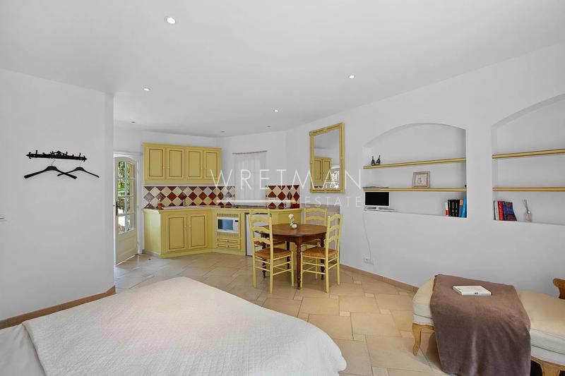 Maison de ville - 200 m² - 7 pièces