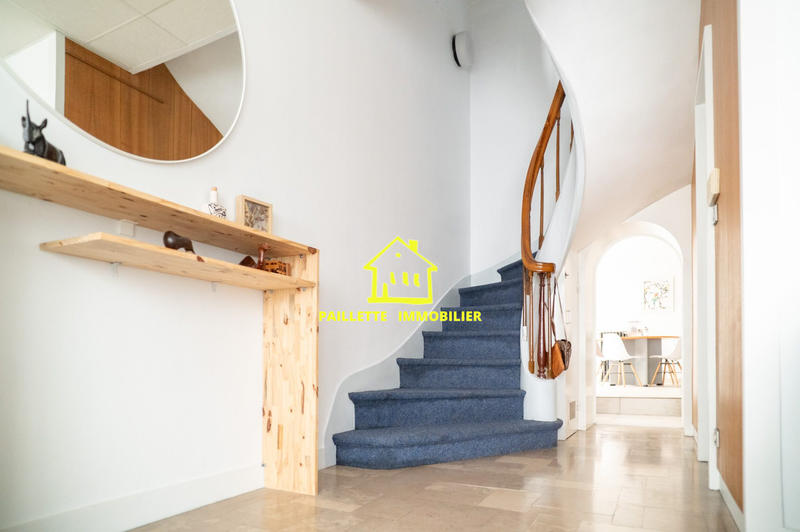 Maison - 150 m² - 5 pièces