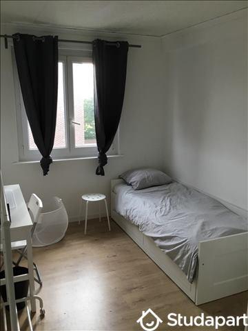 Chambre - 10 m² - 1 pièce