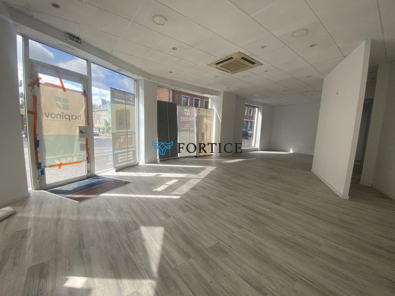 Local commercial - 77 m² - 3 pièces