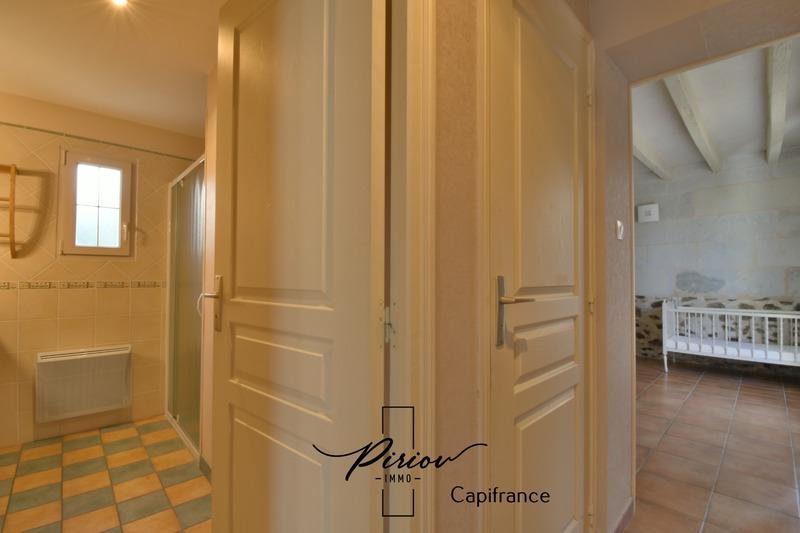 Propriété - 250 m² - 13 pièces