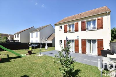 Maison - 106 m² - 6 pièces