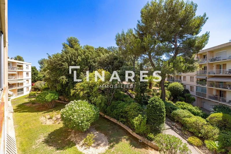 Appartement - 85 m² - 4 pièces