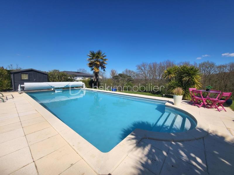 Maison - 152 m² - 5 pièces