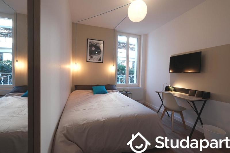 Chambre - 12 m² - 1 pièce