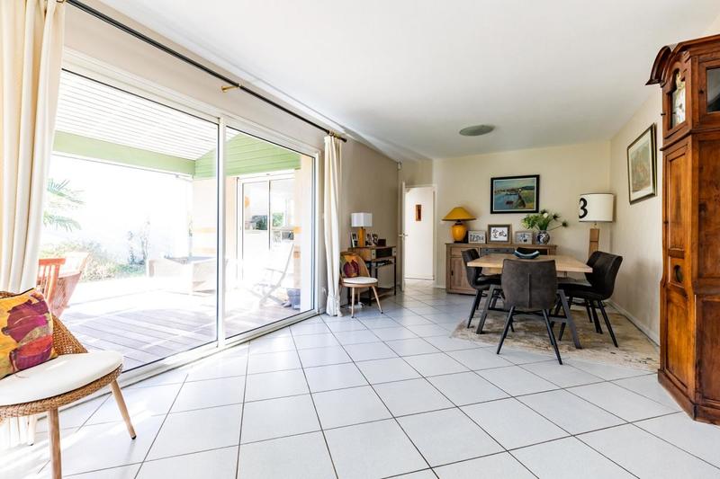 Maison - 161 m² - 6 pièces