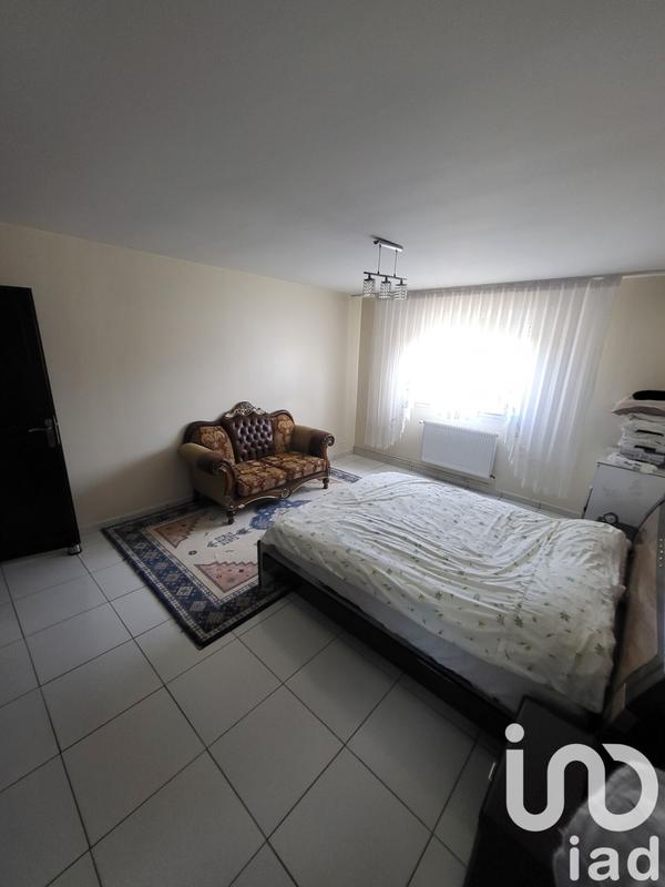 Maison - 167 m² - 6 pièces