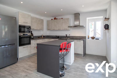 Appartement - 100 m² - 4 pièces