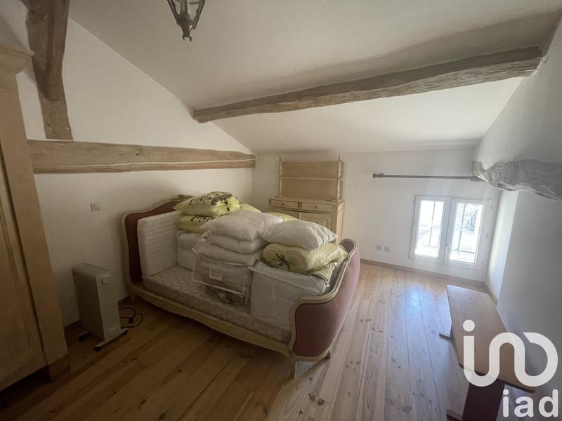 Maison - 752 m² - 4 pièces