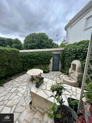 Appartement - 169 m² - 6 pièces