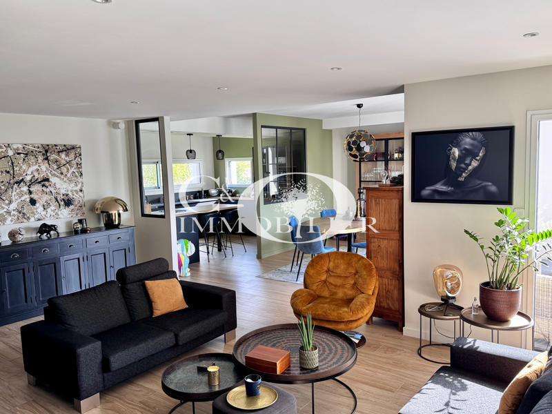 Maison - 190 m² - 7 pièces