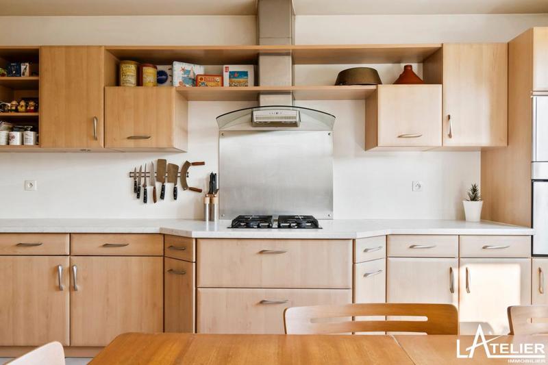 Maison - 196 m² - 7 pièces