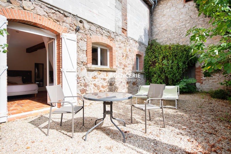 Maison ancienne - 522 m² - 11 pièces