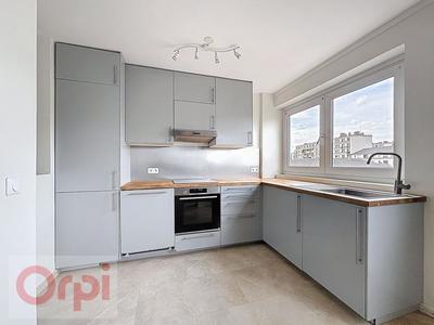 Appartement - 112 m² - 7 pièces