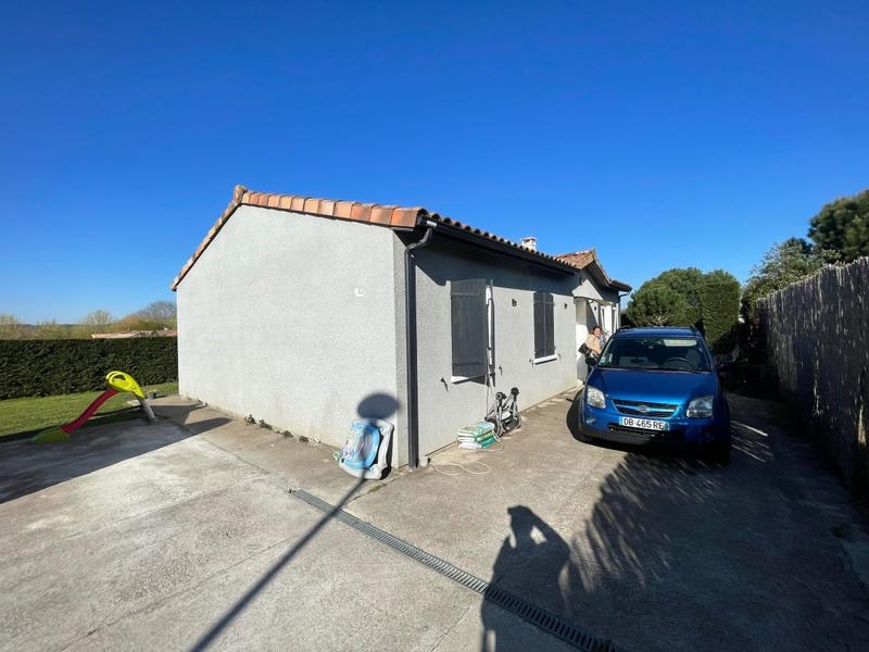 Villa - 80 m² - 5 pièces