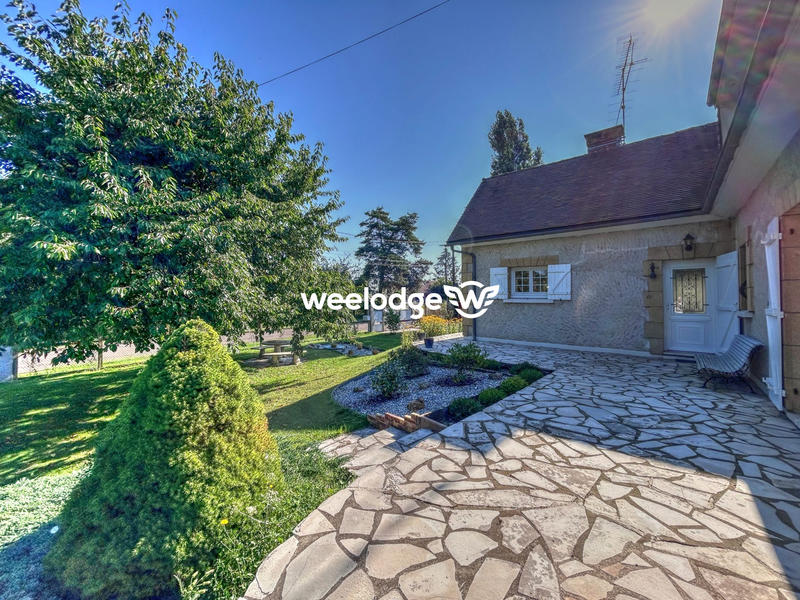 Maison traditionnelle - 185 m² - 5 pièces