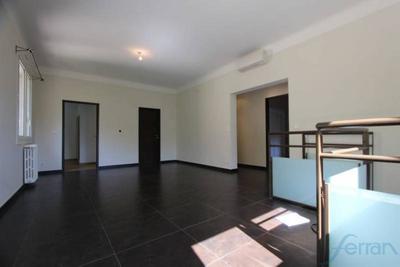 Maison - 150 m² - 10 pièces