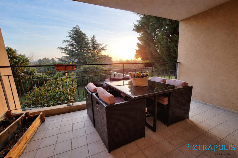 Appartement - 102 m² - 4 pièces